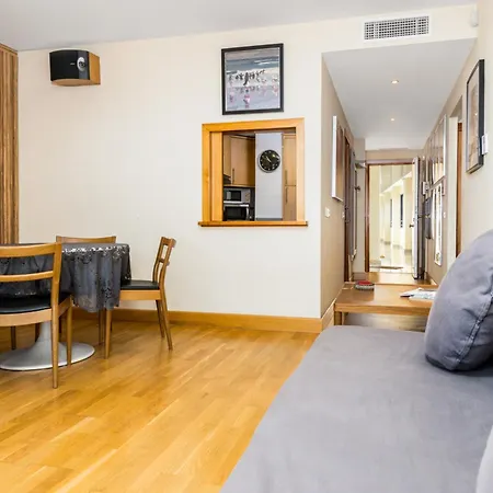 Apartment Homes Penthouse Eslava